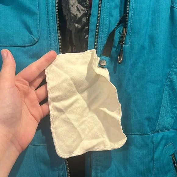 Obermeyer Ski/Snowboard Jacket with Detachable Hood - Picture 5 of 13